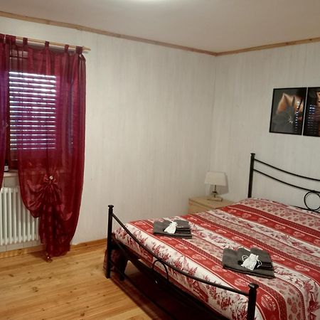 Maison Loren Pila Apartment Cerise Exterior photo